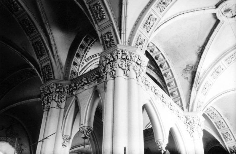 Лепнина на потолке большого зала синагоги, 1986 год