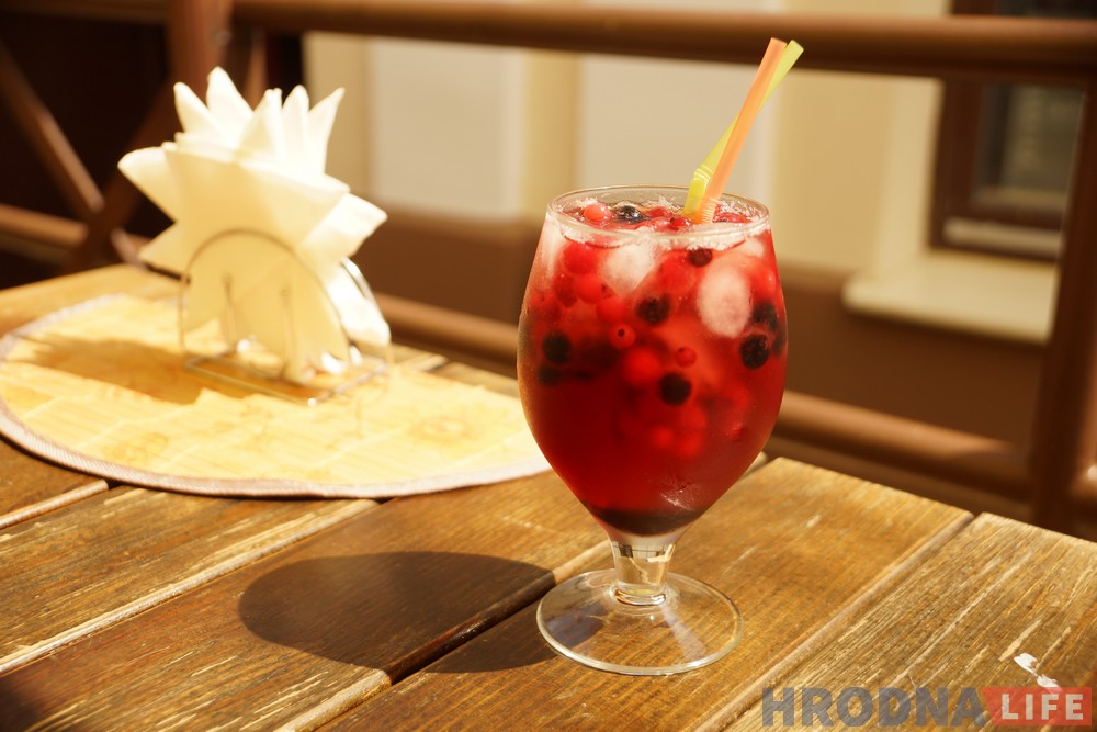 Горячие предложения холодных напитков. 7 способов утолить жажду  и охладиться в Гродно летом