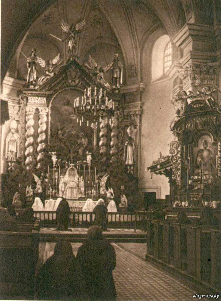 Историческое фото интерьеров побригицкого костела