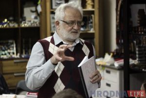 Шэсць гадзін літаратуры, філасофіі і музыкі: у “Цудоўні” ўрачыста адкрылі кніжную секцыю Шэсць гадзін літаратуры, філасофіі і музыкі: у “Цудоўні” ўрачыста адкрылі кніжную секцыю