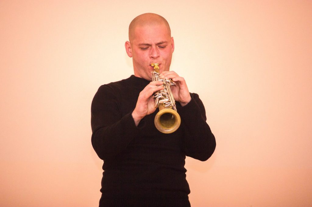 Музыка Стынга і вершы Багдановіча аб’ядналі ўдзельнікаў літаратурнай сустрэчы клуба 1+1