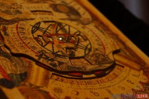 Вечны каляндар з Гродзенскага музея выдалі 200 гадоў таму дзякуючы краўдфандынгу Вечны каляндар з Гродзенскага музея выдалі 200 гадоў таму дзякуючы краўдфандынгу