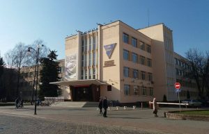 "Гэта поўны дурдом!" Ва ўніверсітэтах і каледжах пераносяць заняткі, каб студэнты не патрапілі на мітынг "Гэта поўны дурдом!" Ва ўніверсітэтах і каледжах пераносяць заняткі, каб студэнты не патрапілі на мітынг