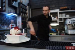 Гадзіна з жыцця гродзенскай кавярні вачыма турысткі-фатографкі Гадзіна з жыцця гродзенскай кавярні вачыма турысткі-фатографкі