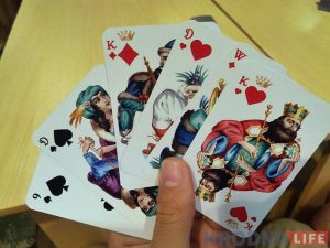 Ужо 1000! Антон Янкоўскі пра надзвычайную папулярнасць новых карт Лапіных Ужо 1000! Антон Янкоўскі пра надзвычайную папулярнасць новых карт Лапіных