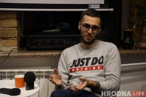 Змяніць свет не ўстаючы з канапы: 5 правіл Антона Матолькі Змяніць свет не ўстаючы з канапы: 5 правіл Антона Матолькі