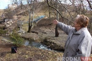 Кіраўнікі мяняюцца, а выніку няма: жыхары вуліцы Рабочай чатыры гады чакаюць аднаўлення моста