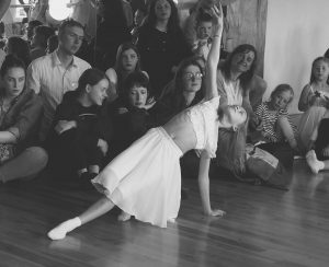 "Прастора для  танцаў і мараў". Фотагісторыя ў рытме хіп-хопа і балета пра творчасць у "Доме 46" "Прастора для  танцаў і мараў". Фотагісторыя ў рытме хіп-хопа і балета пра творчасць у "Доме 46"