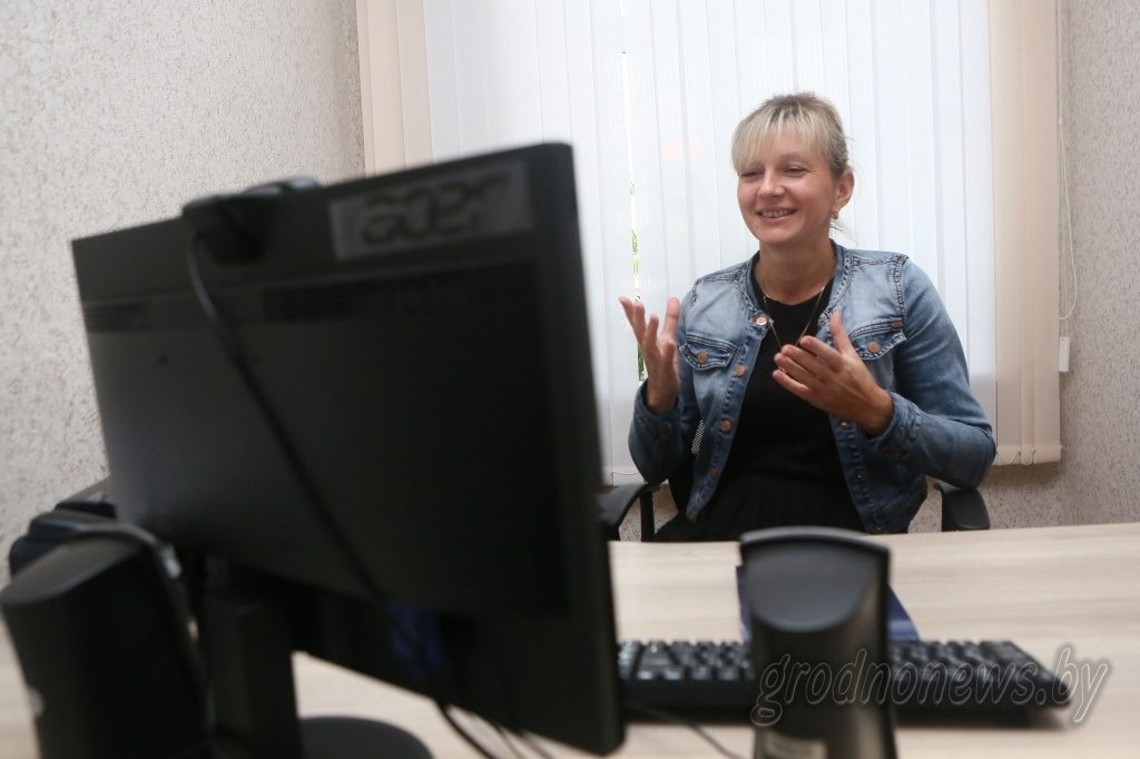 Цэнтр інфармацыі для людзей з парушэннем слыху адкрылі ў Гродне Цэнтр інфармацыі для людзей з парушэннем слыху адкрылі ў Гродне