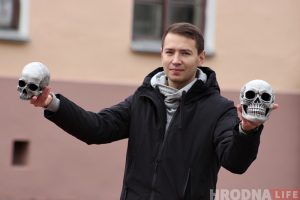 «Прамяняла белы халат на бруд». Гродзененка сышла з медыцыны, каб ляпіць гліняны посуд «Прамяняла белы халат на бруд». Гродзененка сышла з медыцыны, каб ляпіць гліняны посуд