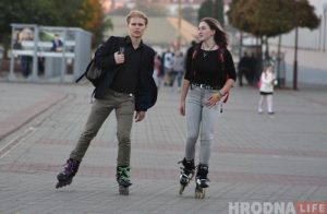 "Без ролікаў не было б нас такіх". Для пары з Гродна ролікі сталі паўсядзённым транспартам "Без ролікаў не было б нас такіх". Для пары з Гродна ролікі сталі паўсядзённым транспартам
