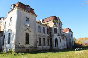 Рэстаўрацыя па-гродзенску: як давесці будынак да катастрофы, а пасля гераічна яго аднаўляць