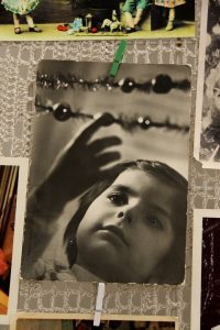 Абавязкова зазірніце! У краме "Лёля" зрабілі выставу старых калядных паштовак і святочных анёлкаў Абавязкова зазірніце! У краме "Лёля" зрабілі выставу старых калядных паштовак і святочных анёлкаў