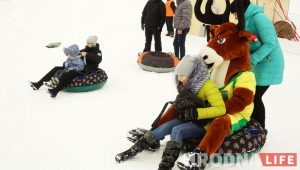 Дзед Мароз, алень Губі і чай з дымком. Стары Новы год адсвяткавалі на Каробчыцкім Алімпе Дзед Мароз, алень Губі і чай з дымком. Стары Новы год адсвяткавалі на Каробчыцкім Алімпе