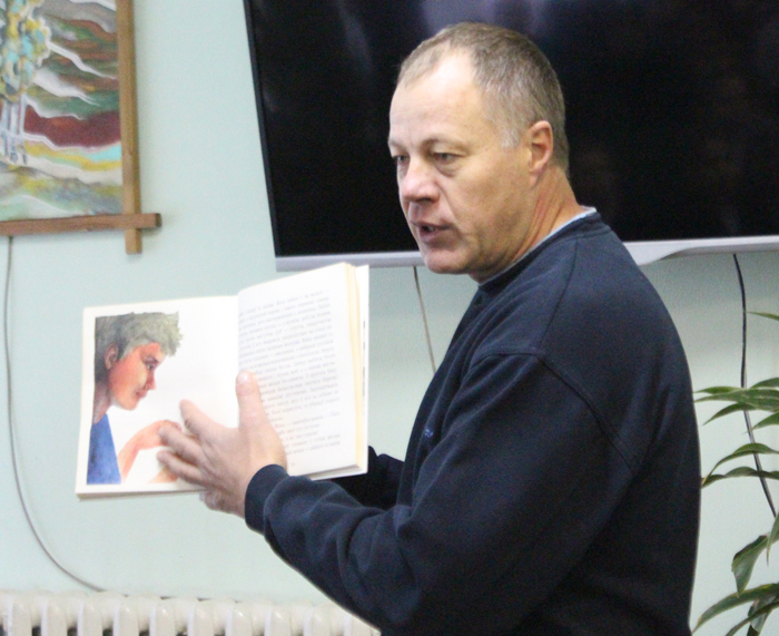 Сустрэча кніжнага клубу. Абмеркаванне аповесці "Кароль Капайла і ягонае атачэнне" Сустрэча кніжнага клубу. Абмеркаванне аповесці "Кароль Капайла і ягонае атачэнне"