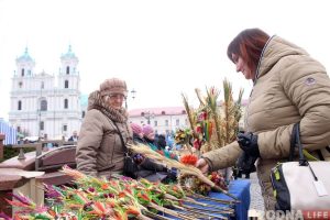 У Гродне праходзіць традыцыйны кірмаш Казюкі У Гродне праходзіць традыцыйны кірмаш Казюкі