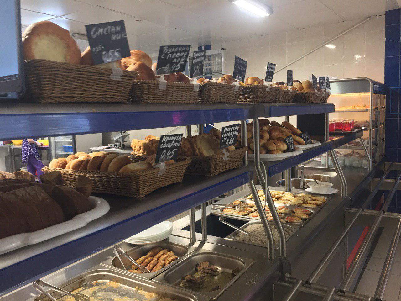 “Есці хочацца не толькі ў цэнтры”. Бістро з хатнімі абедамі адкрылі на ўскрайку Гродна