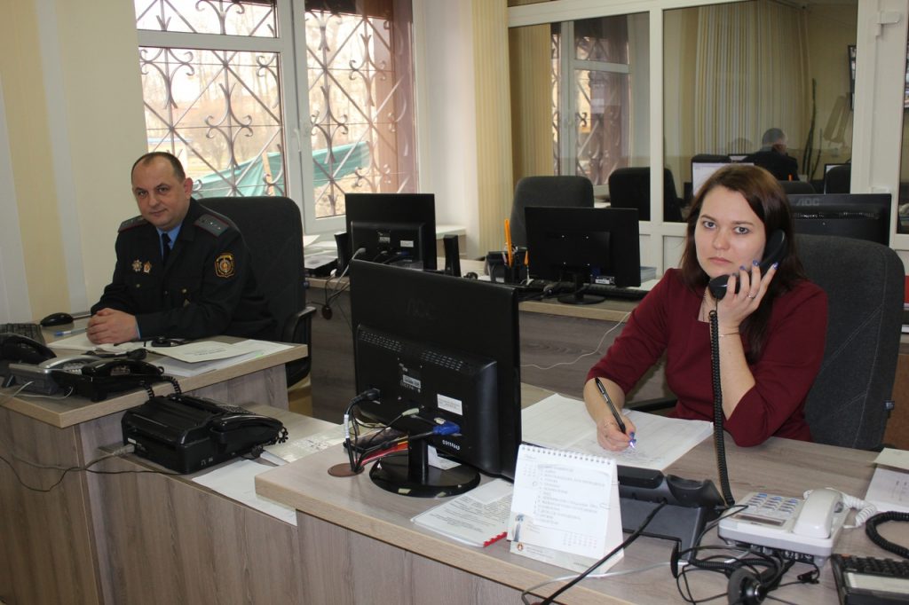 Іншапланецяне, людзі-павукі і хіматака блох! Незвычайныя званкі ў службу міліцыі «102» Іншапланецяне, людзі-павукі і хіматака блох! Незвычайныя званкі ў службу міліцыі «102»