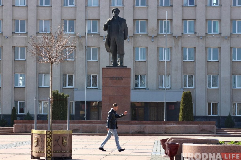 Каб людзі глядзелі не толькі на камень: плошчу Леніна плануюць азеляніць Каб людзі глядзелі не толькі на камень: плошчу Леніна плануюць азеляніць