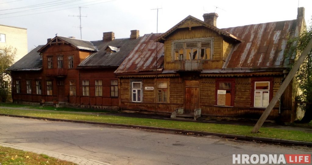 Гой абяцаў не зносіць! Замест драўляных дамоў на Міцкевіча хочуць пабудаваць гандлёвы цэнтр ці гасцініцу Гой абяцаў не зносіць! Замест драўляных дамоў на Міцкевіча хочуць пабудаваць гандлёвы цэнтр ці гасцініцу
