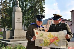 Польскія рэканструктары зноў у Гродне: прыехалі ўшанаваць Баторыя і выступіць перад гараджанамі
