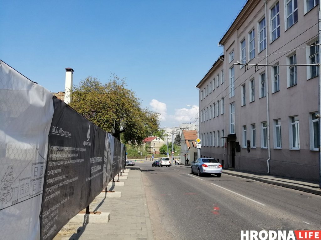 Відэафакт: Ламалі вішню экскаватарам, бо не было пілаў Відэафакт: Ламалі вішню экскаватарам, бо не было пілаў