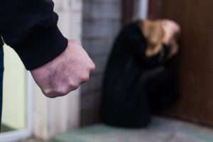 У Гродзенскай вобласці знішчылі дзве тоны брагі і ліквідавалі міні-заводы па вытворчасці самагону У Гродзенскай вобласці знішчылі дзве тоны брагі і ліквідавалі міні-заводы па вытворчасці самагону