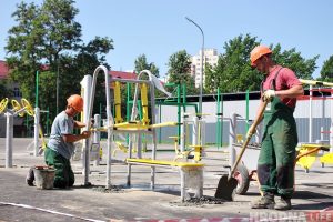У Гродне не хапае турнікоў для дарослых спартоўцаў? Гараджане паспрачаліся ў сацсетках