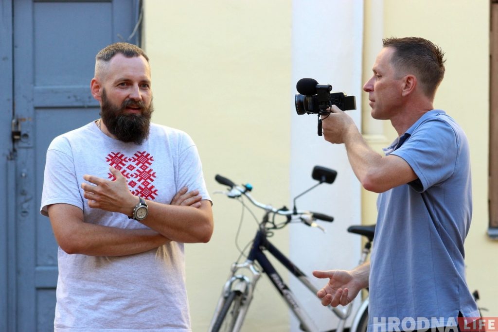 Канадскі відэаблогер пра Беларусь: "Сюды варта вярнуцца" Канадскі відэаблогер пра Беларусь: "Сюды варта вярнуцца"