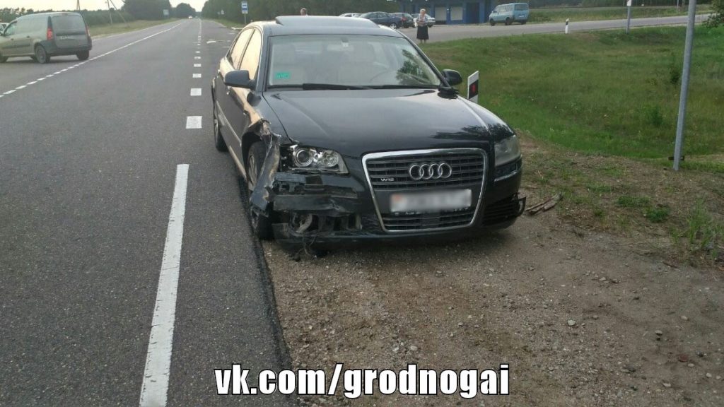 Пасля аварыі ў Мастоўскім раёне двухгадовая дзяўчынка атрымала рэзаныя раны шыі