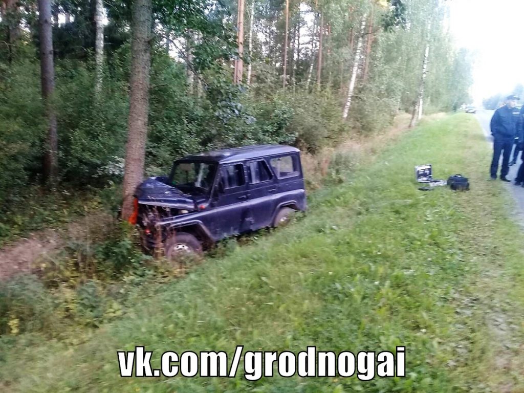 Жыхар Іўя скраў УАЗ і апынуўся ў бальніцы Жыхар Іўя скраў УАЗ і апынуўся ў бальніцы