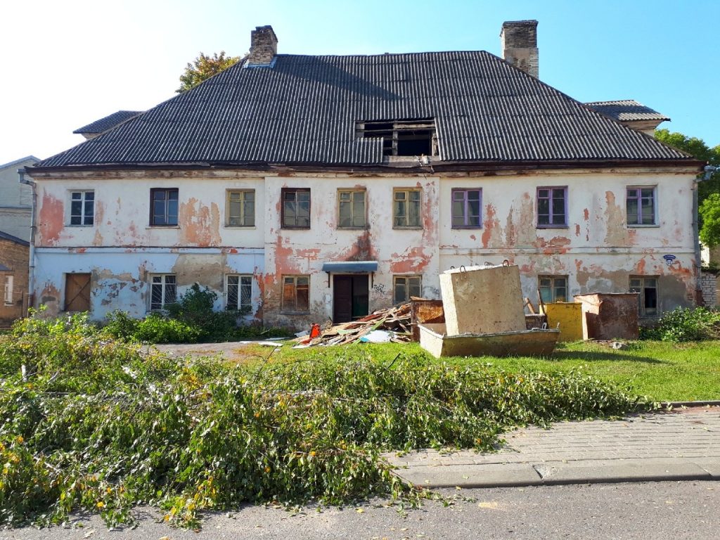 На плошчы Тызенгаўза аднаўляюць будынак XVIII стагоддзя пад Музей лесу На плошчы Тызенгаўза аднаўляюць будынак XVIII стагоддзя пад Музей лесу