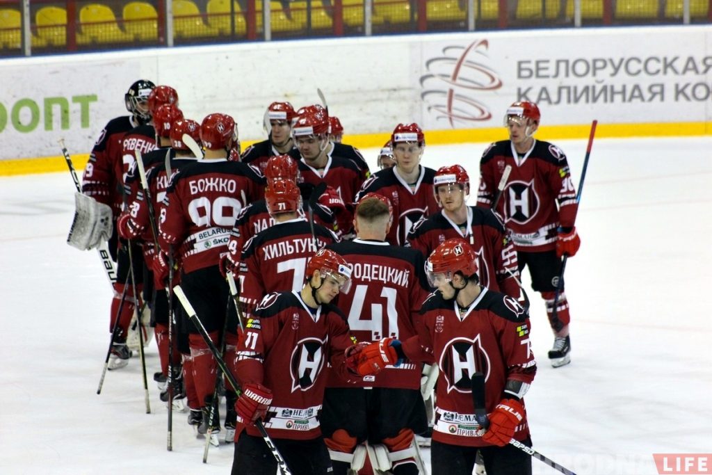 "Нёман" у першым хатнім матчы чэмпіянату разграміў "Шахцёр" "Нёман" у першым хатнім матчы чэмпіянату разграміў "Шахцёр"