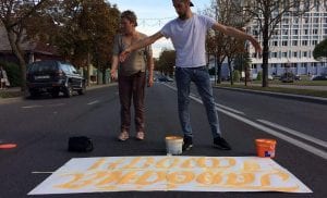 Шматпавярховікі ў Гродне хочуць упрыгожыць выцінанкай Шматпавярховікі ў Гродне хочуць упрыгожыць выцінанкай