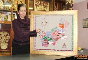 У Карэлічах стварылі карціну з аўтэнтычным арнаментам кожнага раёна У Карэлічах стварылі карціну з аўтэнтычным арнаментам кожнага раёна