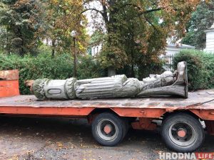 У Гродне зачынілі галерэю, каб складзіраваць венікі?