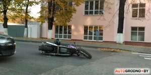 Фура пад Навагрудкам урэзалася ў апору пуцеправода: кіроўца загінуў Фура пад Навагрудкам урэзалася ў апору пуцеправода: кіроўца загінуў