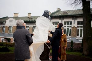 У Слоніме адкрылі бюст Міхалу Казімеру Агінскаму