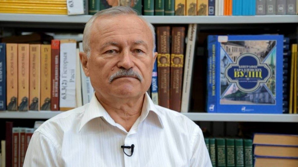“Усіх гродзенскіх дзяцей прынёс бусел, а яго – арол”. 10 фактаў пра Віктара Саяпіна ад Алеся Госцева