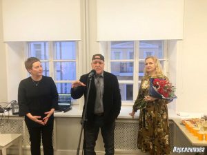 Амерыканец-мастак Ількер Каджахан адкрыў выставу ў Гродне американец выставка