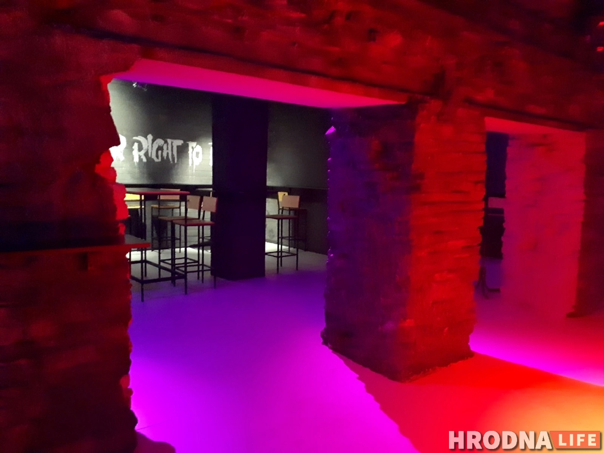 «Папсы дакладна не будзе». На Маставой у падвалах адкрылася Dj Cafe