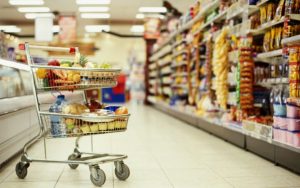 Са спадарожнікавымі галаграмамі і вузейшыя. Новыя купюры 100 і 200 еўра паступаюць у абарачэнне магазин