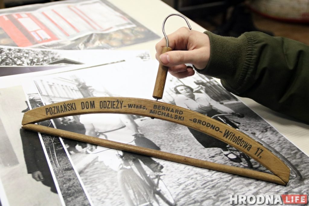 Вешалка з гісторыяй: глядзіце, якую "хрысціянскую" рэч прынёс чытач у рэдакцыю Hrodna.life