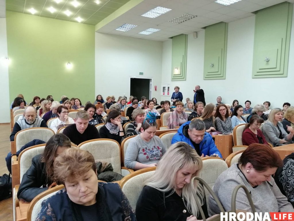 “Вызваліць, бо інвалід”. Мужчыну, што 2 месяцы хаваўся з сынам у Расіі, не пакараюць за збіццё жонкі “Вызваліць, бо інвалід”. Мужчыну, што 2 месяцы хаваўся з сынам у Расіі, не пакараюць за збіццё жонкі