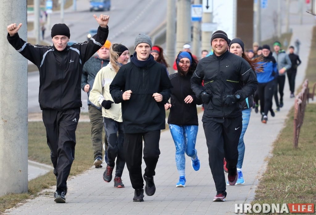 «Мы пачынаем "разбегваць" Гродна». 23 лютага гродзенцы прабеглі вакол горада «Мы пачынаем "разбегваць" Гродна». 23 лютага гродзенцы прабеглі вакол горада