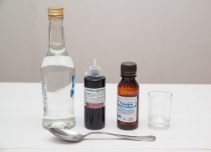 Дапамога адкуль не чакалі. Як зрабіць санітайзер з гарэлкі? Фота: greenbelarus.info