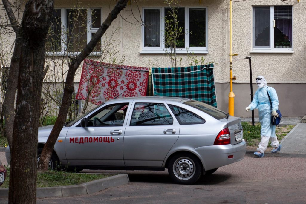 За суткі - амаль тысяча. У Беларусі – 11289 заражаных каранавірусам Фота: Ксенія Галубовіч