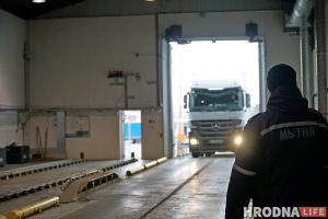 «Знайшлі гашыш за 10 хвілін». Як на мяжы даглядаюць транспарт сканер в Брузгах таможня