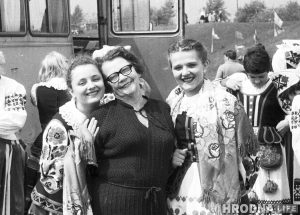 "У такім узросце так падскокваць!” Былы танцор з "Нёмана" расказаў, як танцавалі з Ларысай Ляшэнка "У такім узросце так падскокваць!” Былы танцор з "Нёмана" расказаў, як танцавалі з Ларысай Ляшэнка