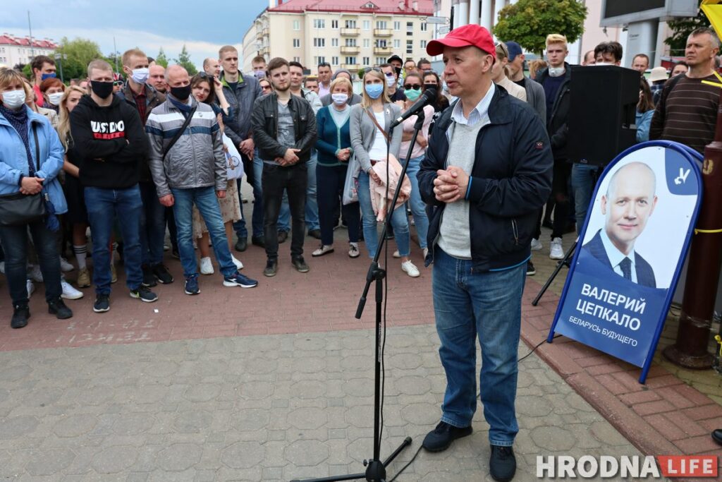 МУС праводзіць праверку па «супрацьпраўнай дзейнасці Цапкала». Гэта звязана з будаўніцтвам дома